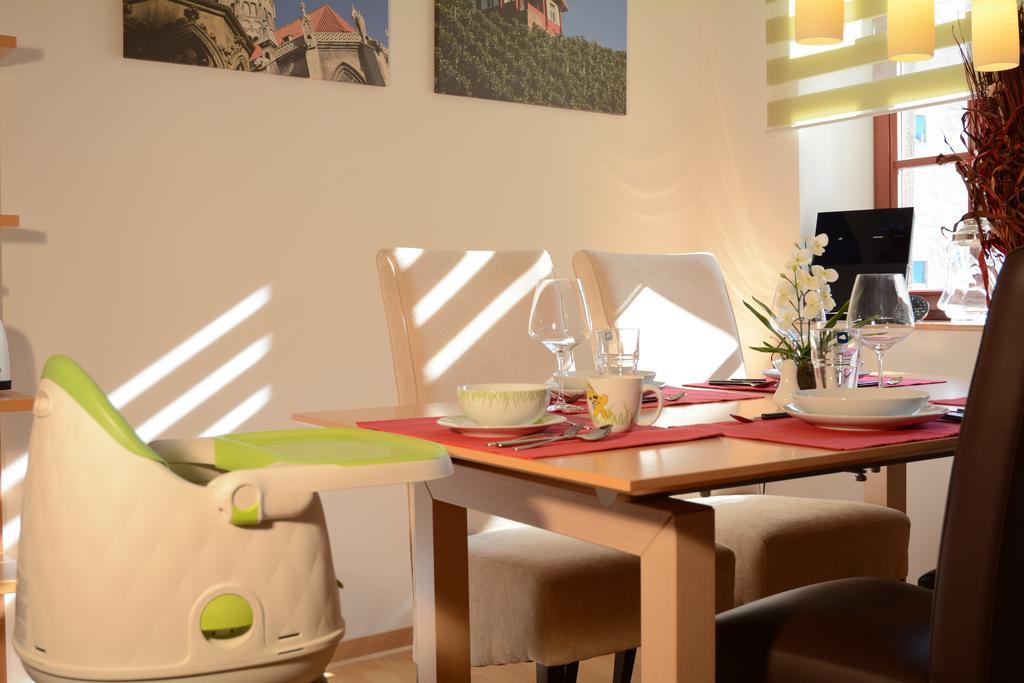 Ferienwohnung Domschatz Naumburg  Zimmer foto