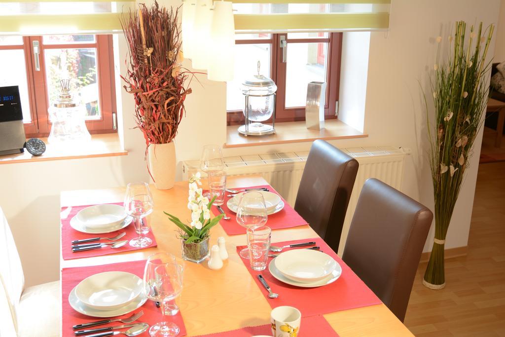 Ferienwohnung Domschatz Naumburg  Zimmer foto